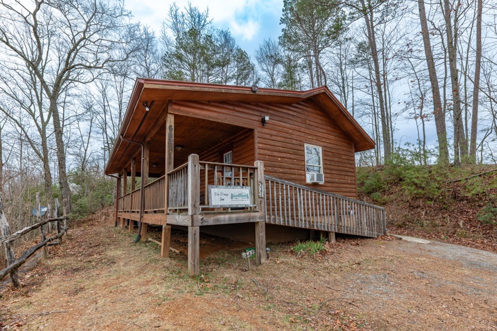 643 Zekes Trail Property Photo 33