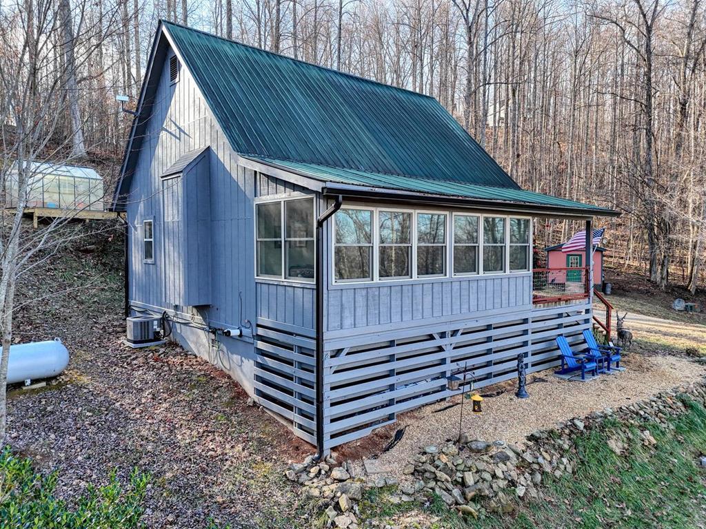 566 Old Cherry Mountain Trail Property Photo 1