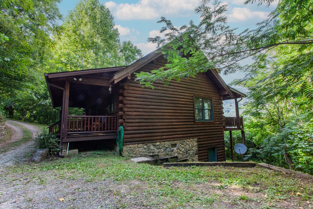 241 Santeetlah Heights Dr. Property Photo 3