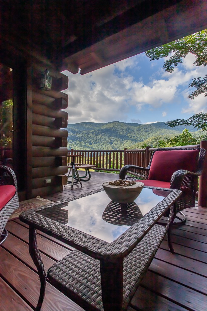 241 Santeetlah Heights Dr. Property Photo 6