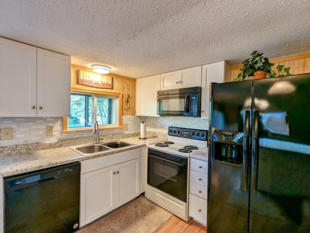 238 Lakeview Dr Property Photo 3