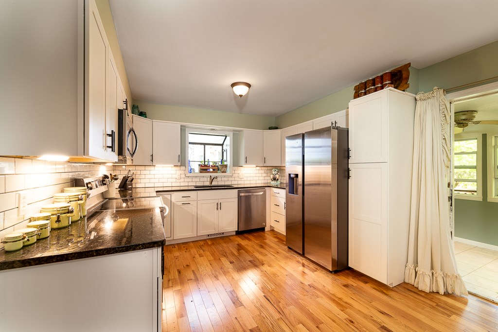 310 Bill Barker Rd. Property Photo 3