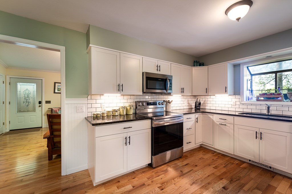 310 Bill Barker Rd. Property Photo 4