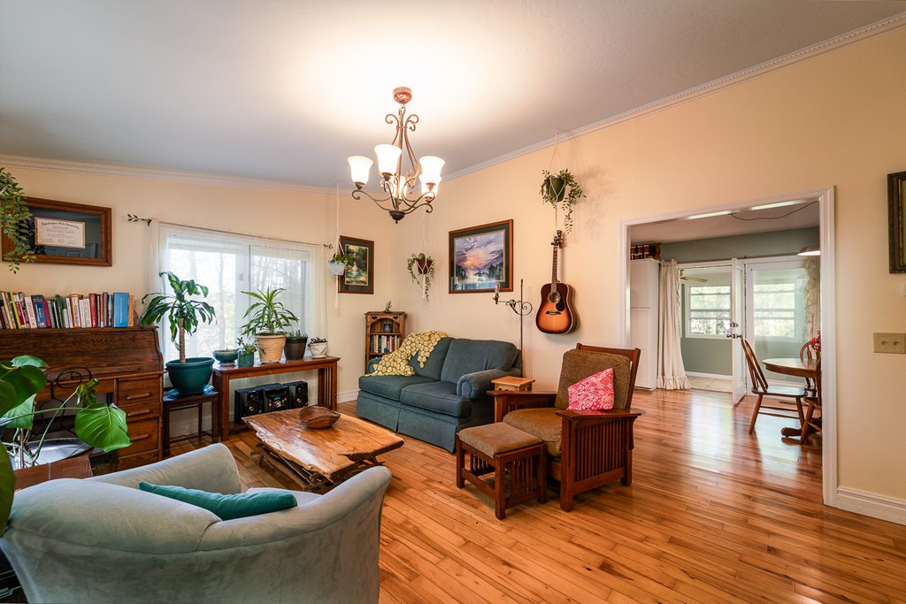 310 Bill Barker Rd. Property Photo 6