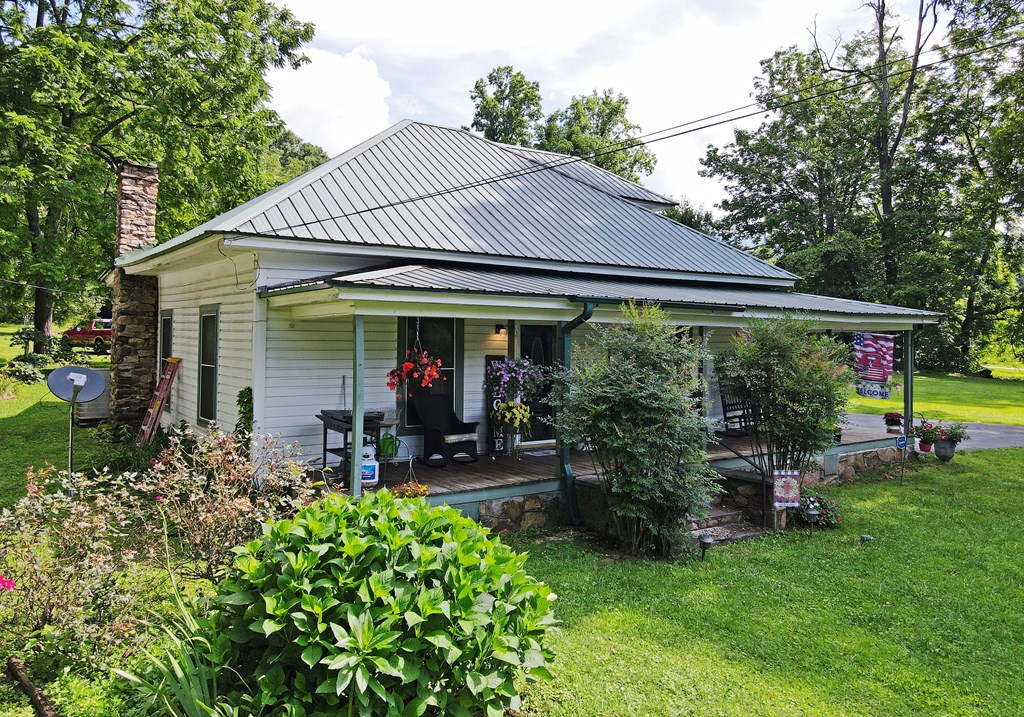 26 Holland Farm Rd Property Photo 4