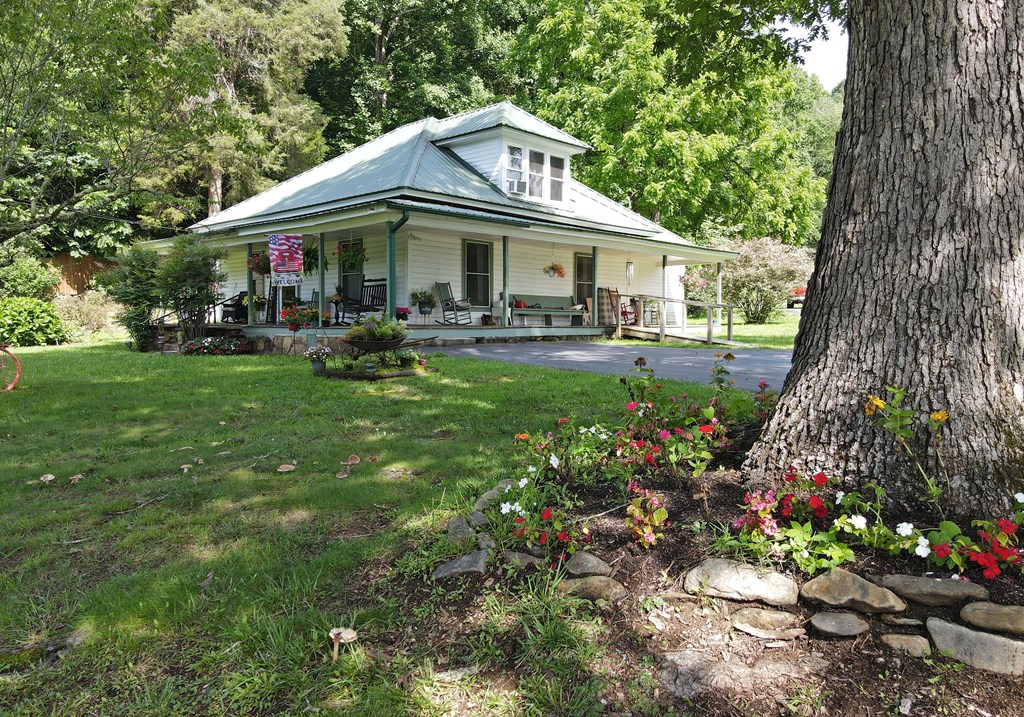 26 Holland Farm Rd Property Photo 12
