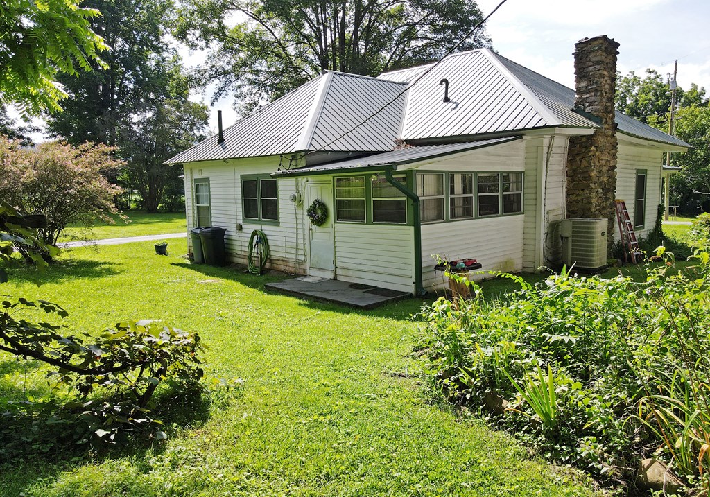 26 Holland Farm Rd Property Photo 16