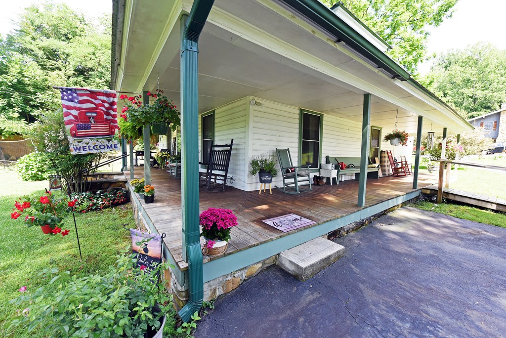 26 Holland Farm Rd Property Photo 23