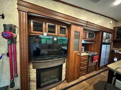 667 Long Branch Property Photo 7