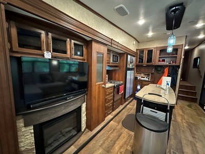 667 Long Branch Property Photo 11