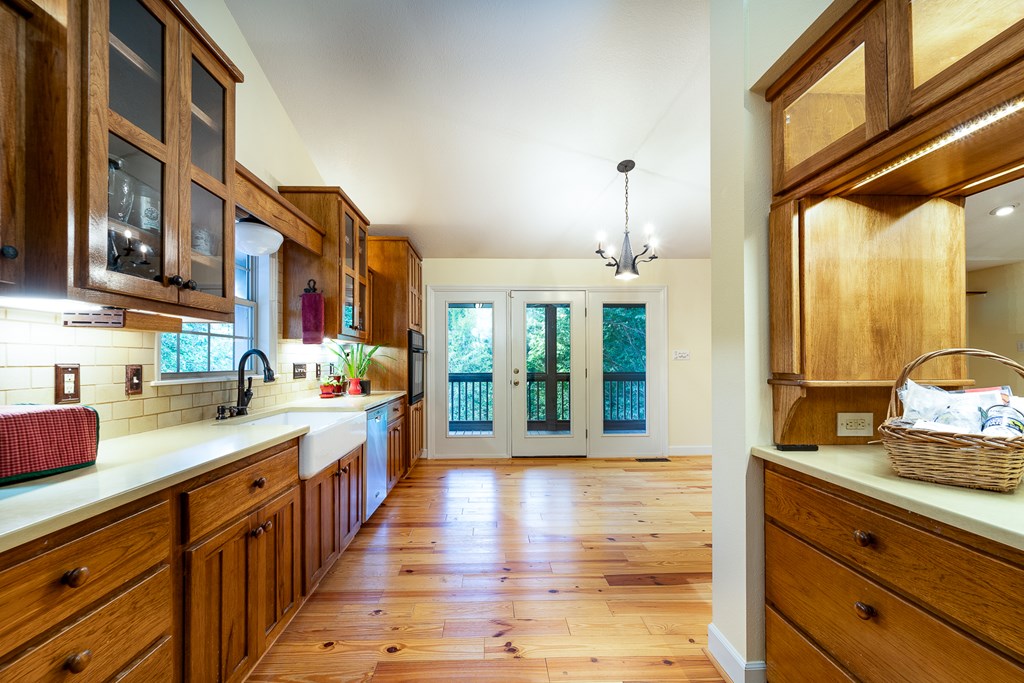 295 Brasstown Hills Rd Property Photo 12
