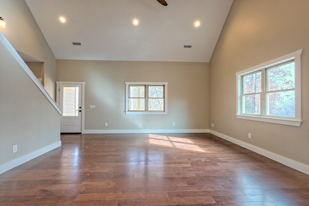 73 Cricket Lane Property Photo 18