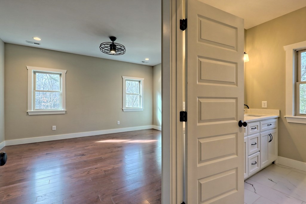 73 Cricket Lane Property Photo 23
