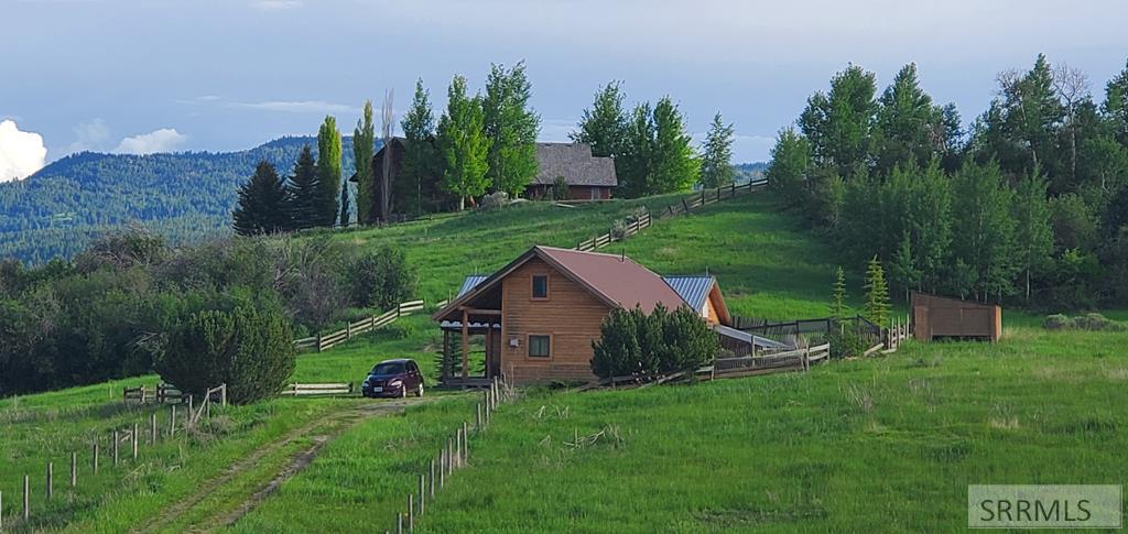 393 High Country Road Property Photo