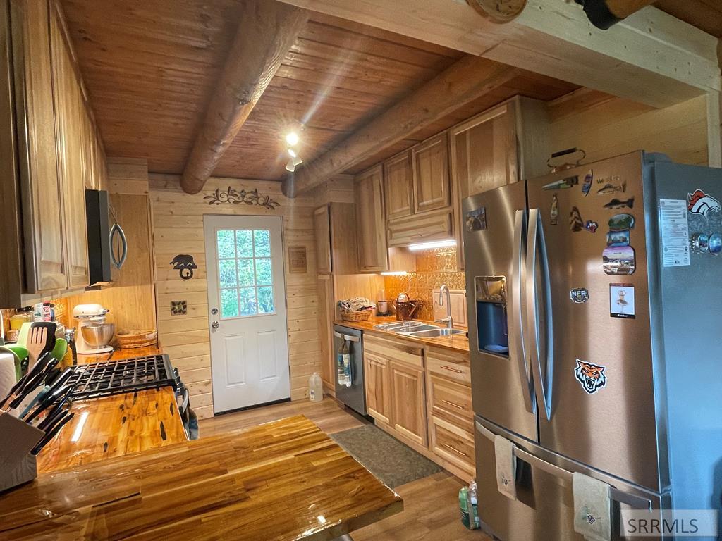 4088 Winchester Road Property Photo 16