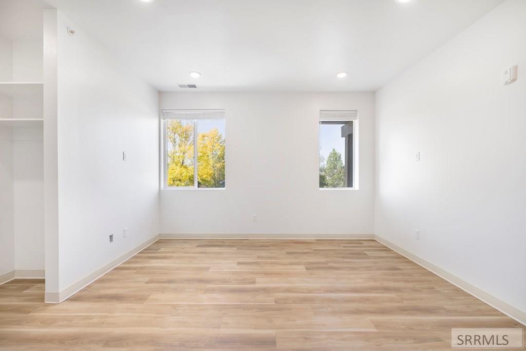 201 E Ross Avenue # A103 Property Photo 10