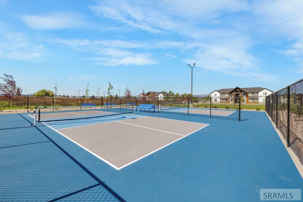 201 E Ross Avenue # A103 Property Photo 23