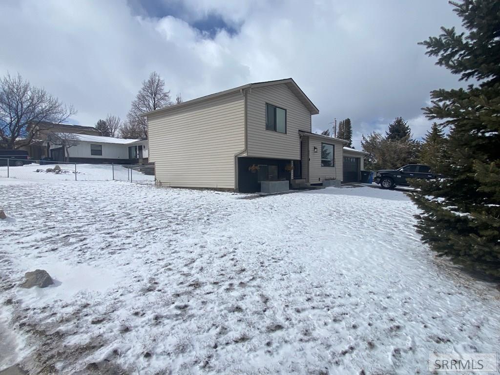 311 Skyline Drive Property Photo 27