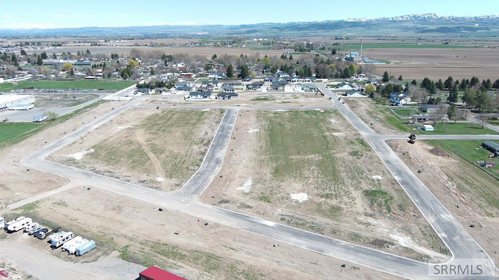 L1 B5 E Meadow Mist Ave Property Photo