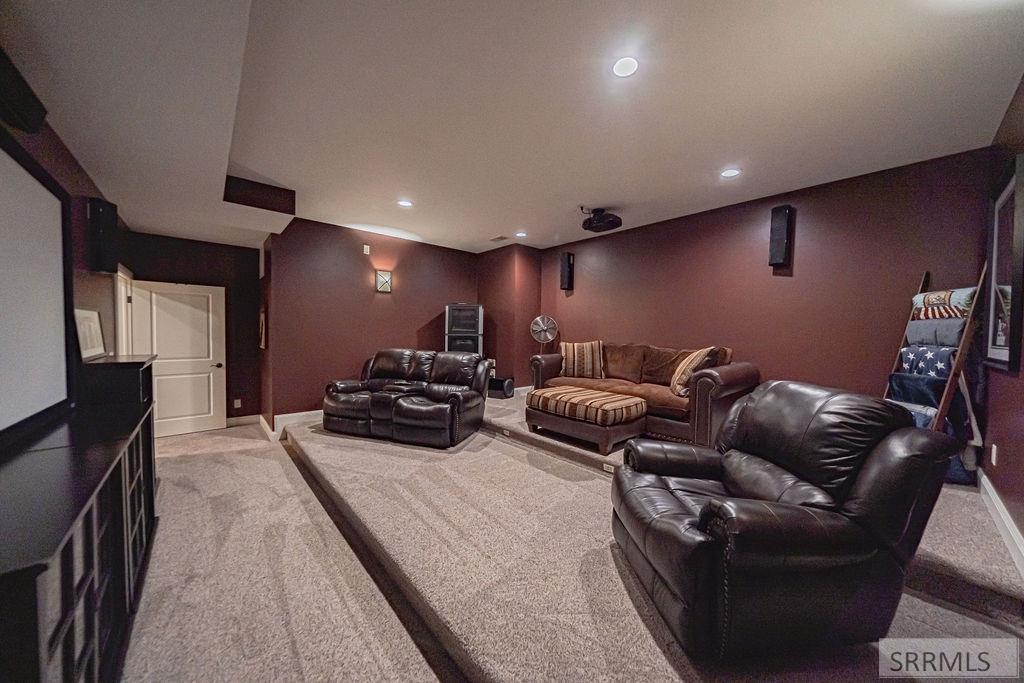 92 Swan Valley Meadows Drive Property Photo 34