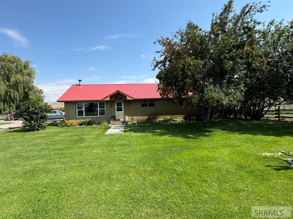 440 S Hwy 93 Property Photo 1