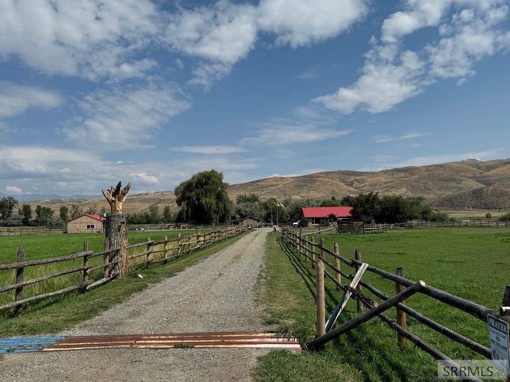 440 S Hwy 93 Property Photo 2