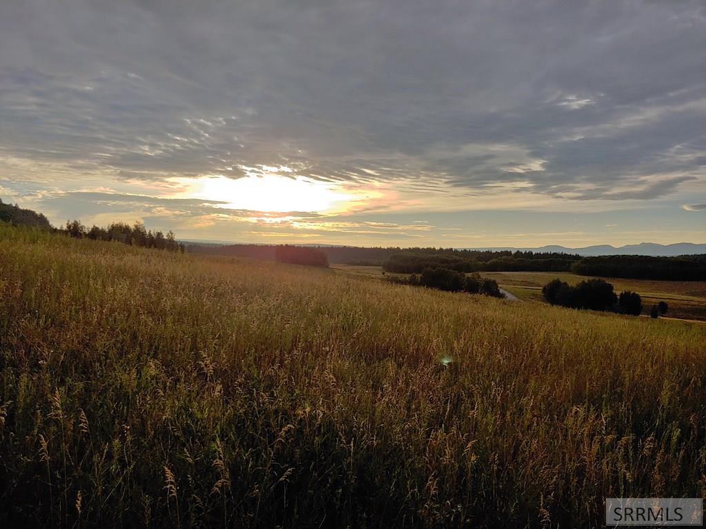 1628 Teton View Drive Property Photo 2