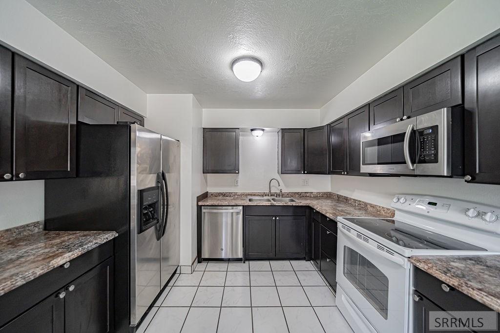 286 Rice Street Property Photo 16