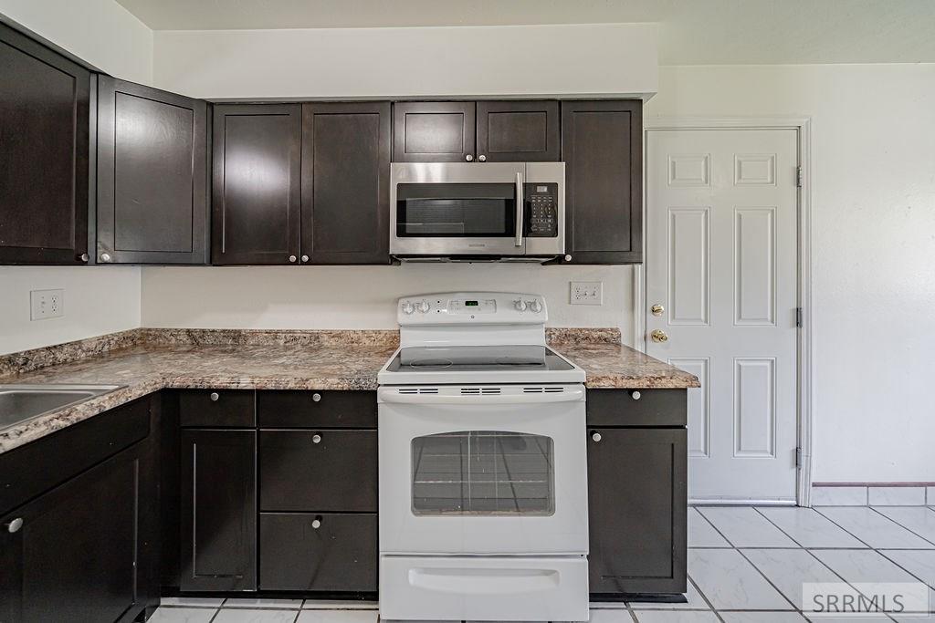 286 Rice Street Property Photo 19