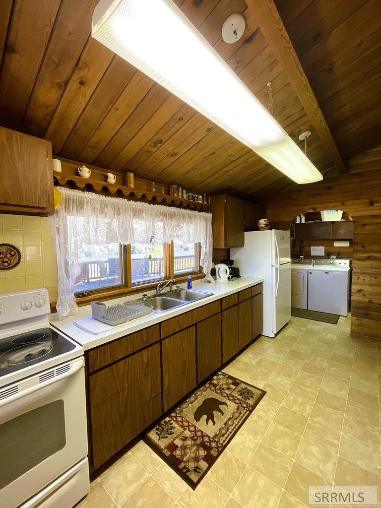 174 Blue Heron Drive Property Photo 25