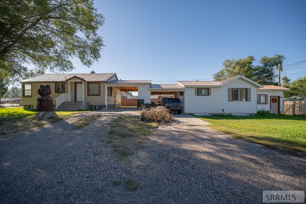 110-112 Topaz Property Photo