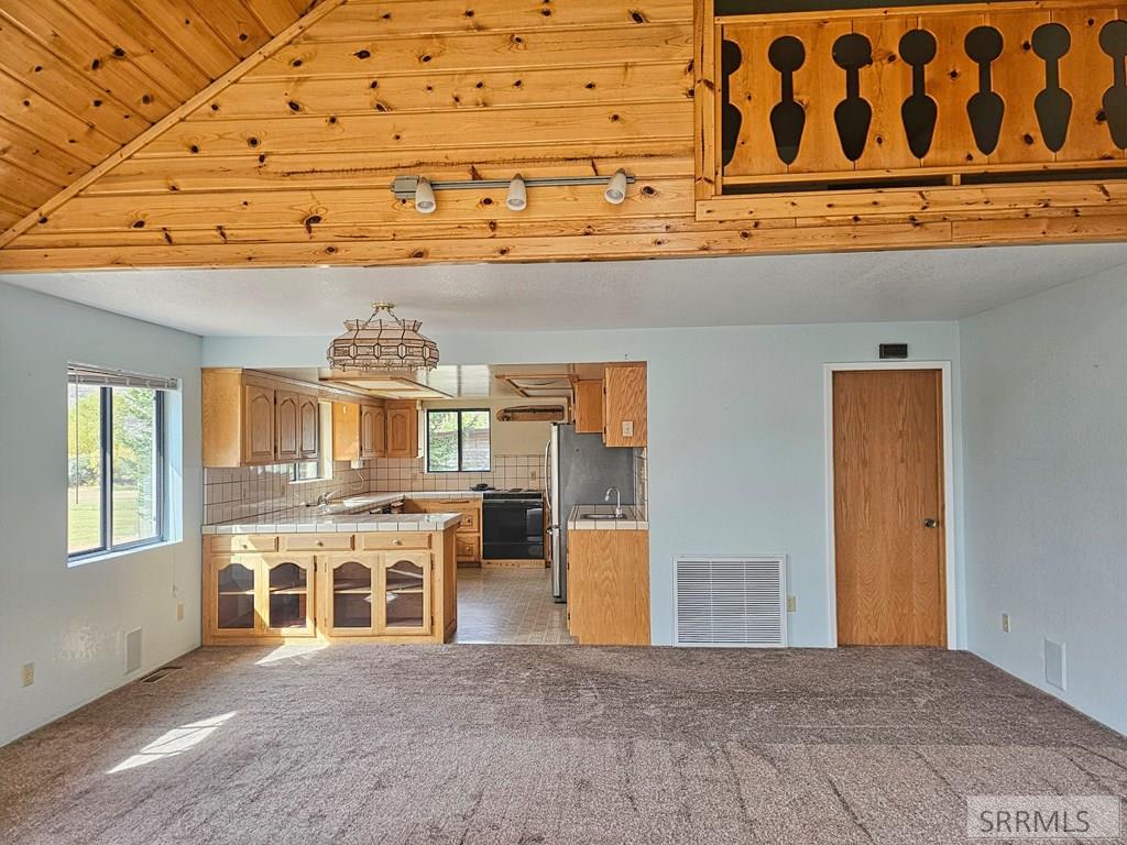 41 Turner Circle Property Photo 11