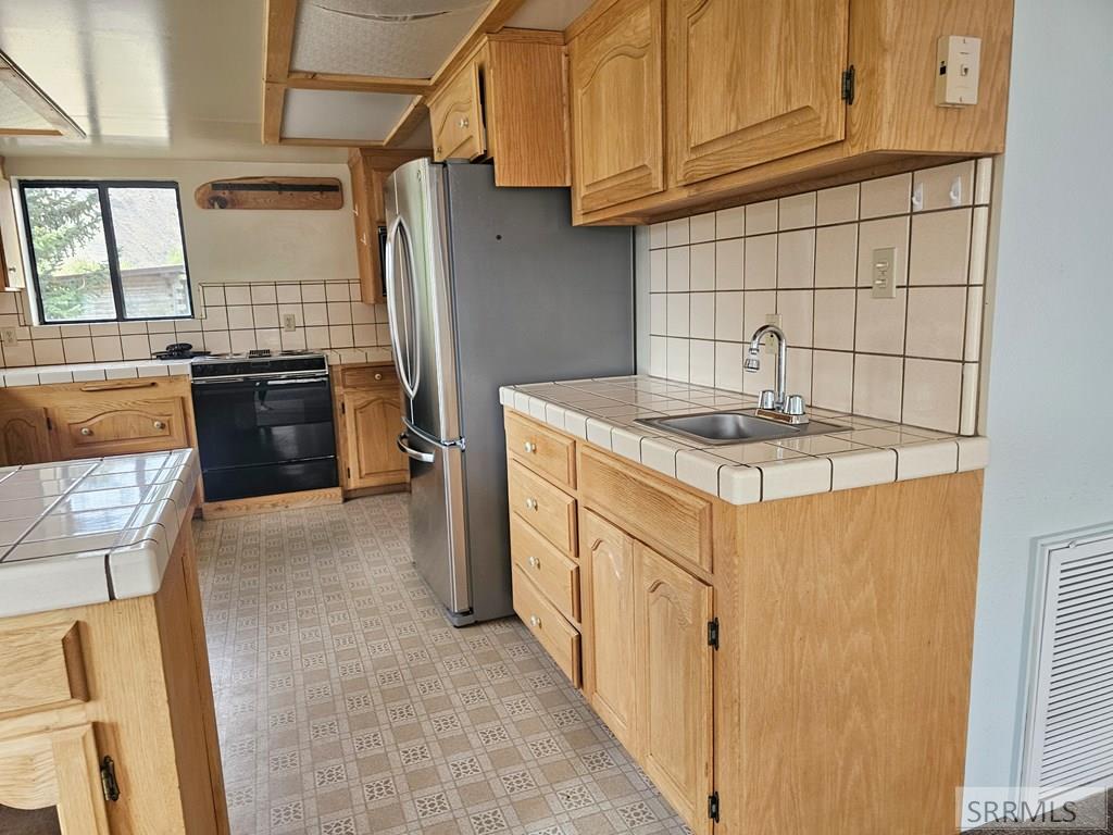 41 Turner Circle Property Photo 16