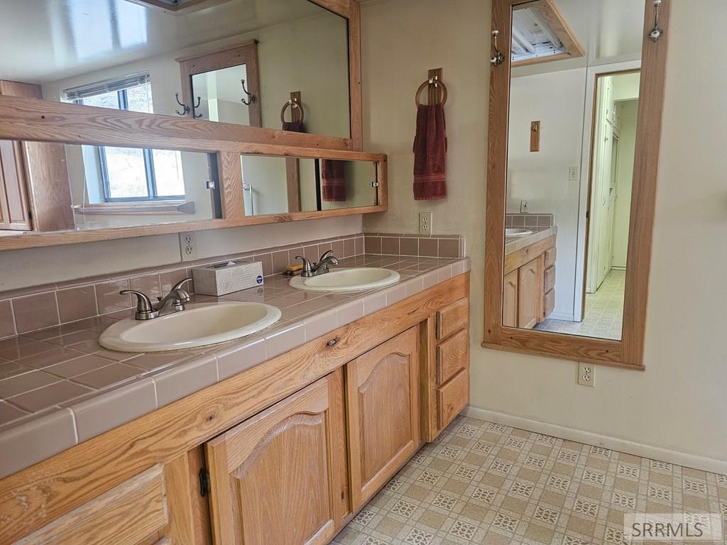 41 Turner Circle Property Photo 22