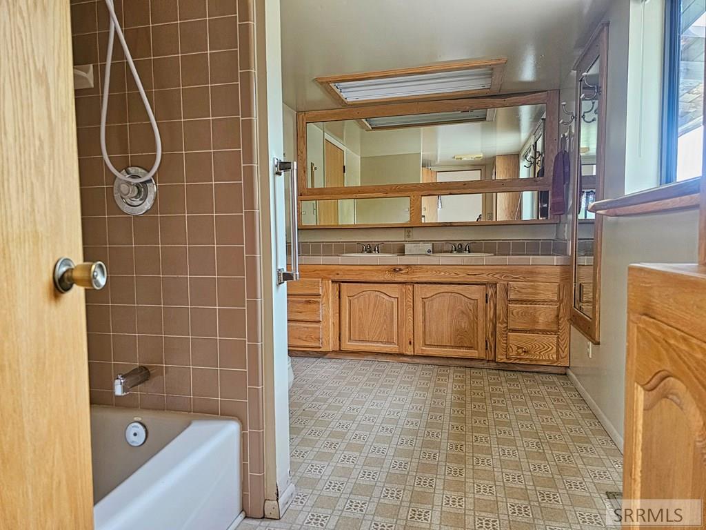 41 Turner Circle Property Photo 25