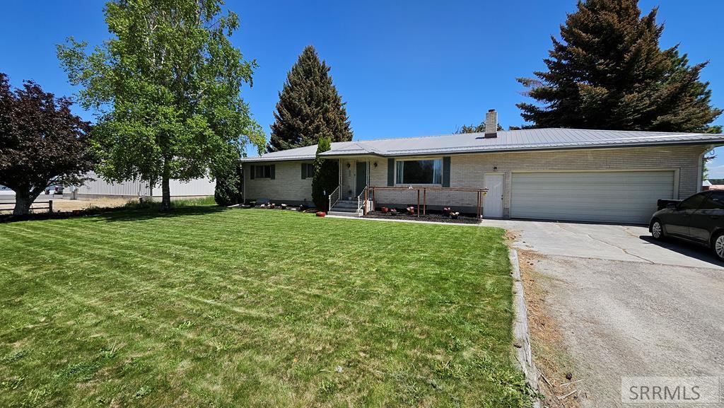 4064 S 2000 W Property Photo 1
