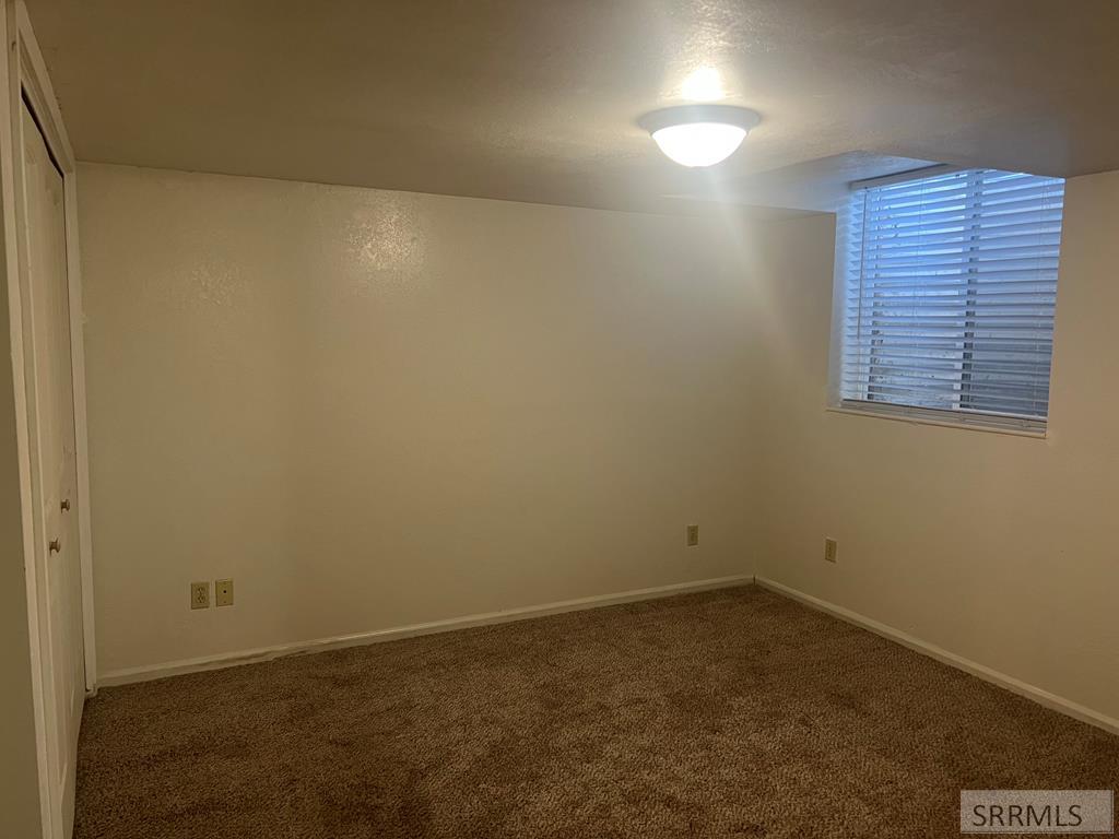2075 W 17th S Property Photo 8