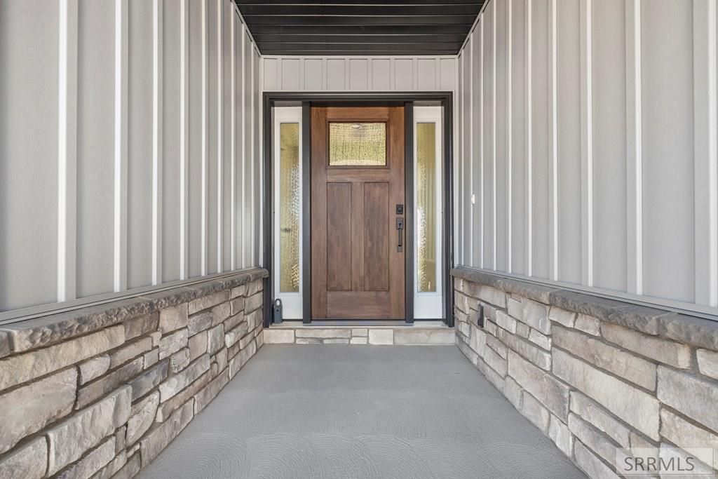 39 White Pine Lane Property Photo 4