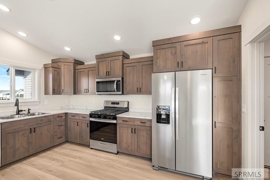 39 White Pine Lane Property Photo 10