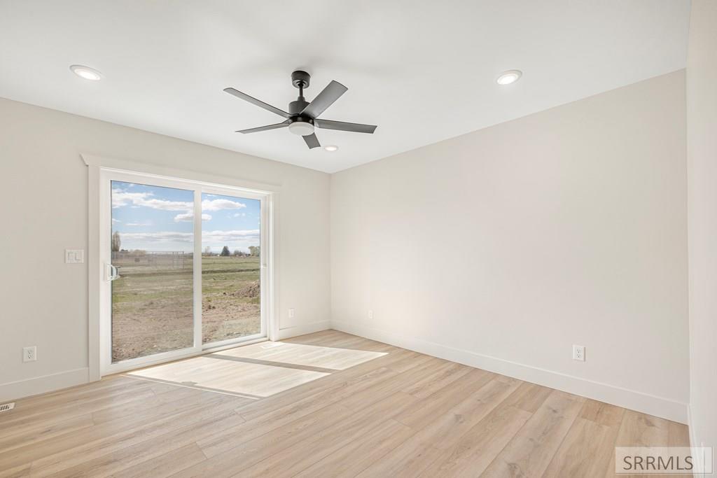 39 White Pine Lane Property Photo 12