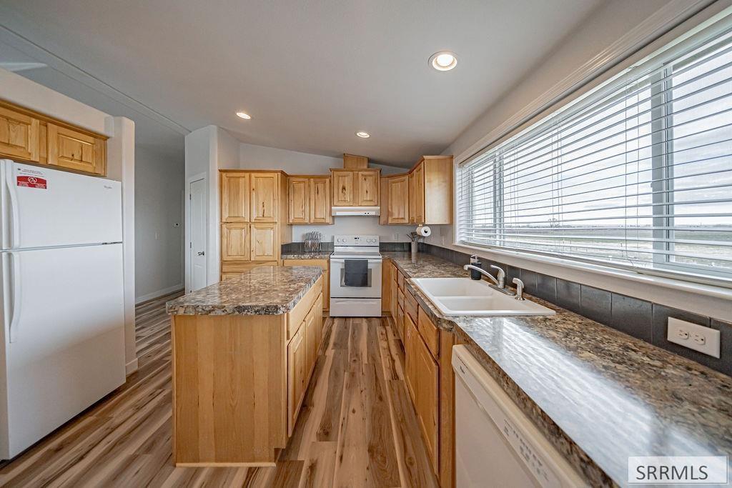 2821 E 700 N Property Photo 13