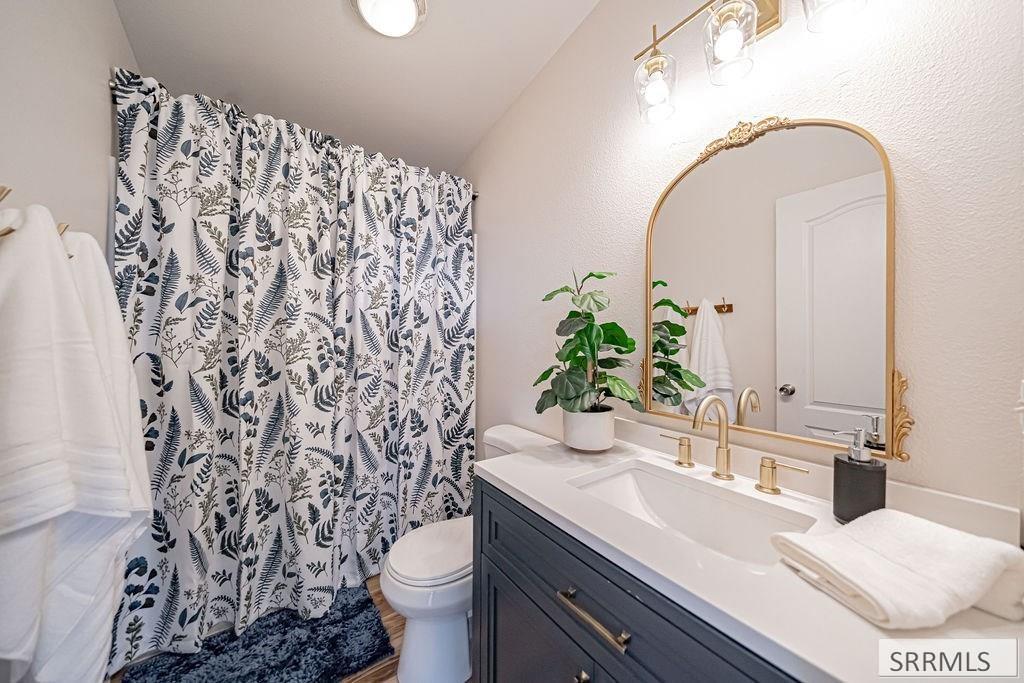 2821 E 700 N Property Photo 25