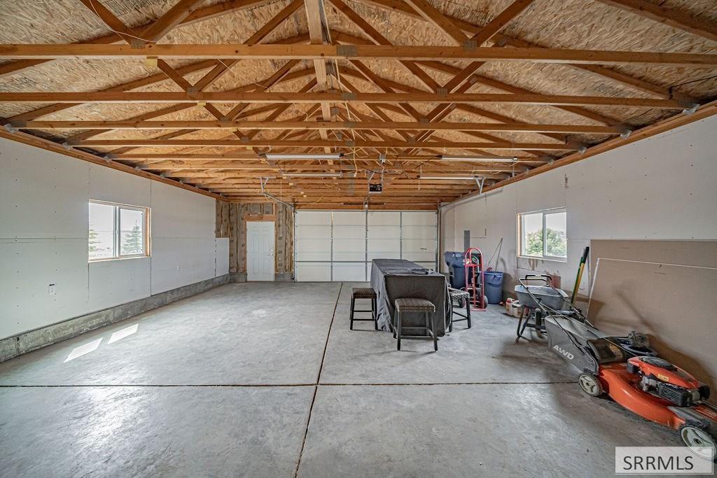 2821 E 700 N Property Photo 31