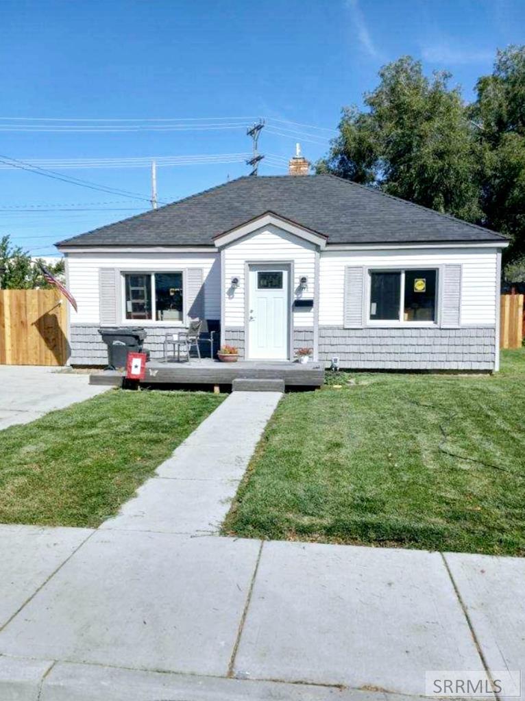 261 Dunbar Drive Property Photo 5