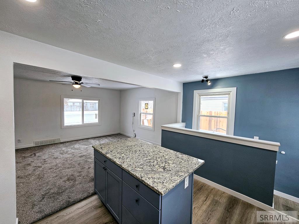 261 Dunbar Drive Property Photo 9