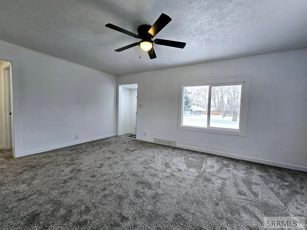 261 Dunbar Drive Property Photo 15