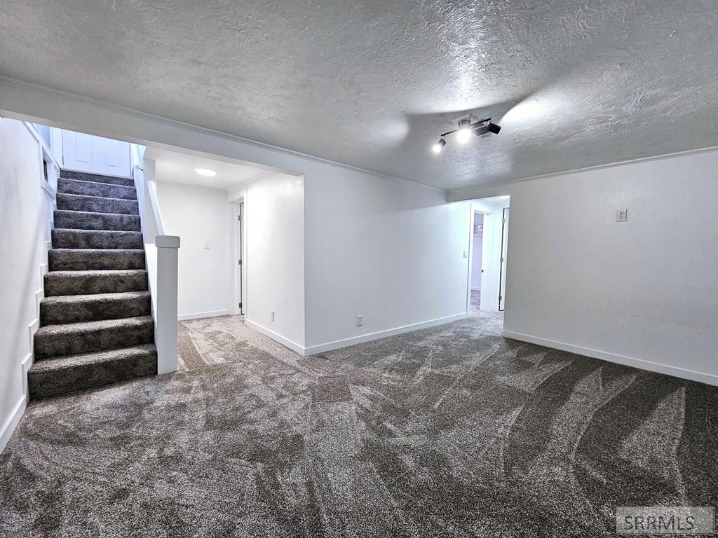 261 Dunbar Drive Property Photo 21