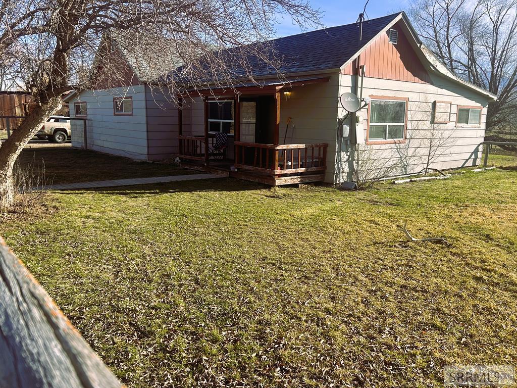 113 N Hwy 93 Property Photo 1
