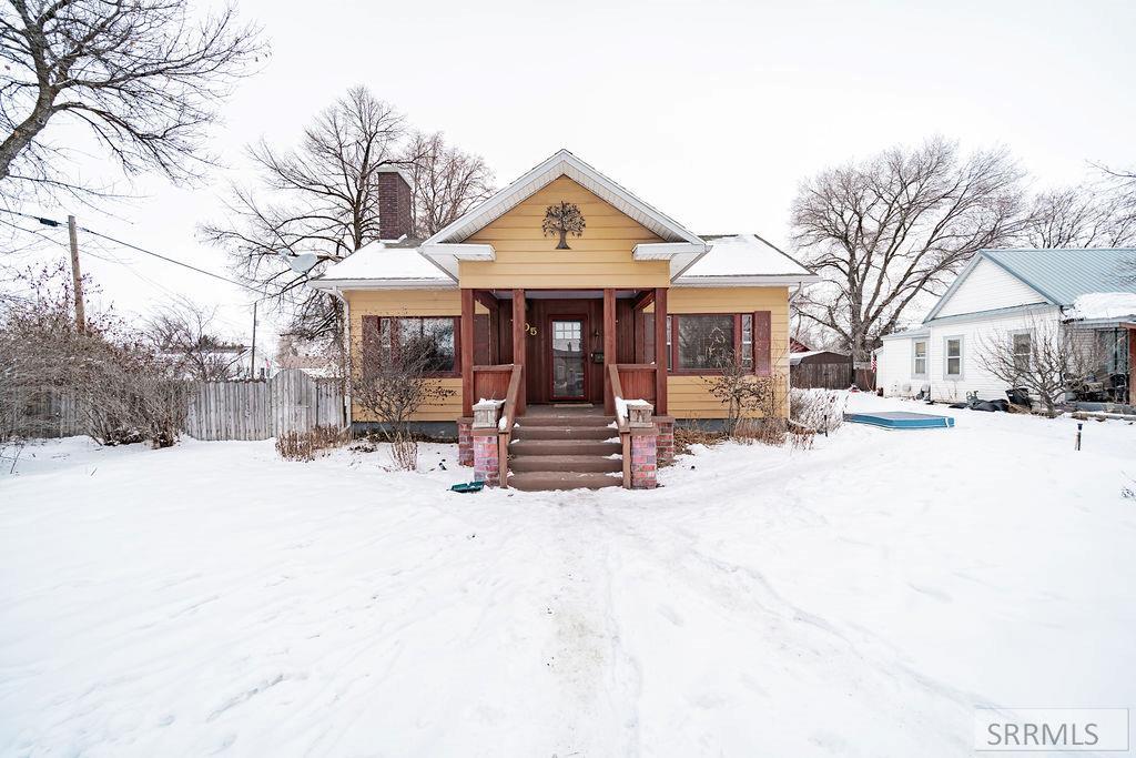 305 E Center Street Property Photo