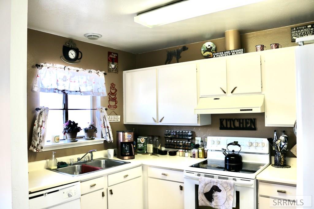 1110 S 10th Street Property Photo 11